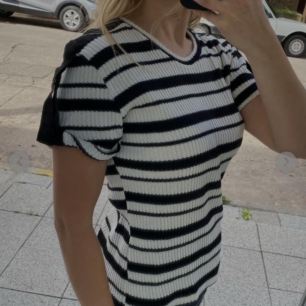 ZARA KNIT BLACK AND WHITE TSHIRT - Picture 3 of 7